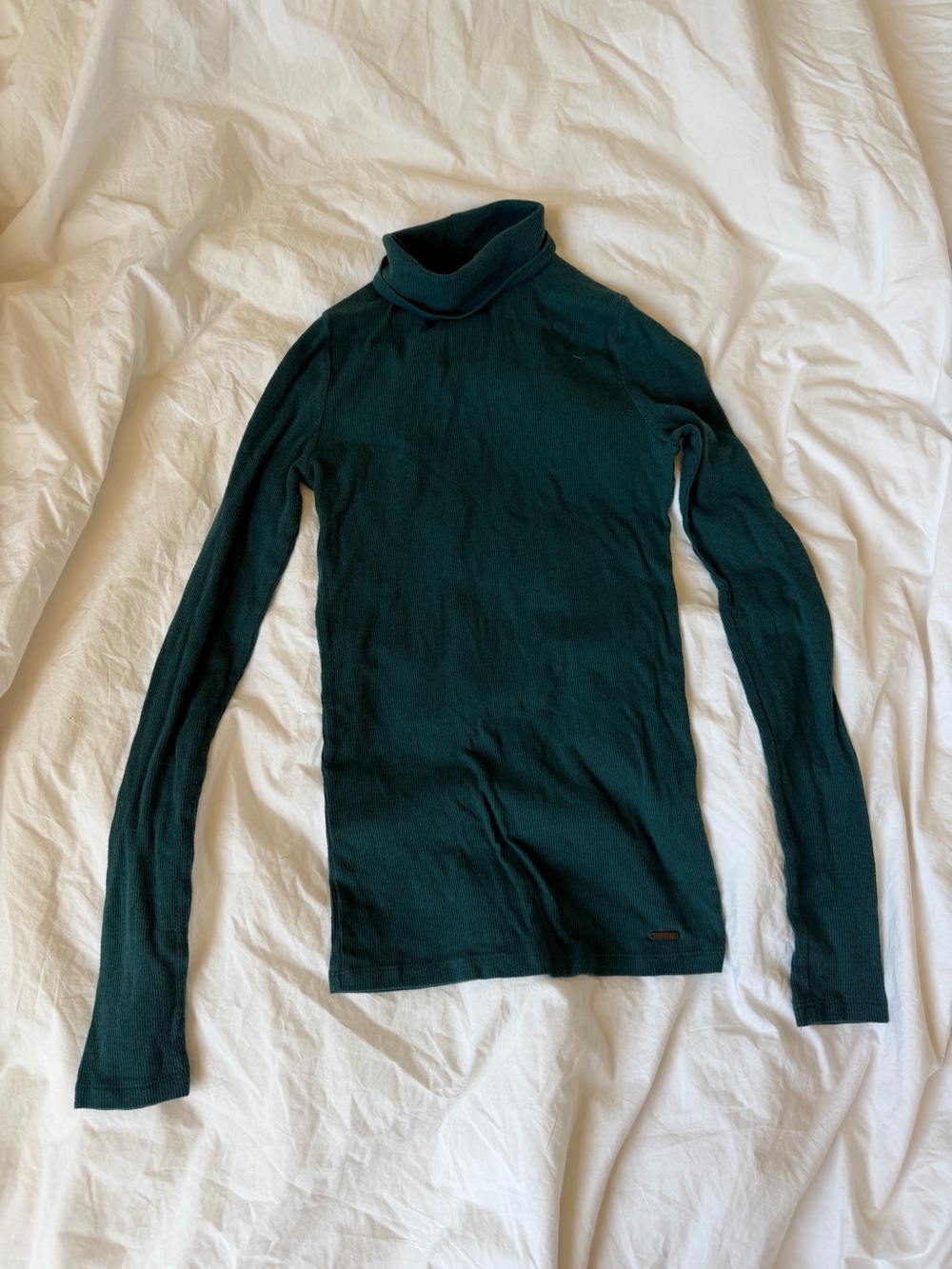 hollister ribbed turtleneck shirt